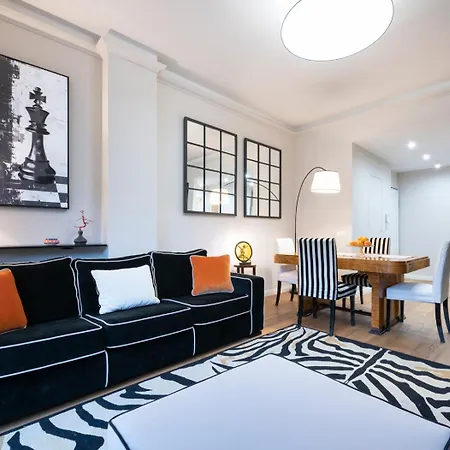 Apartment Angelico Con Balcone E Ascensore