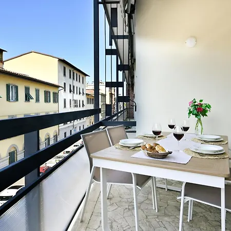 Angelico Con Balcone E Ascensore * Floransa